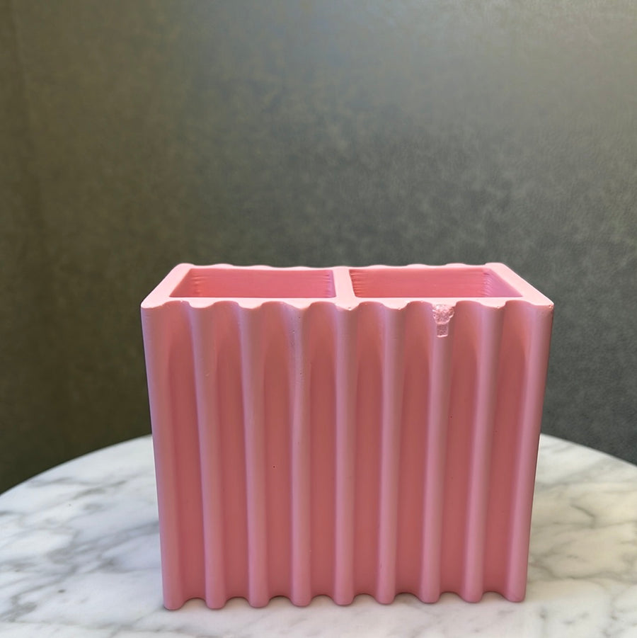 Pink Waves Toothbrush Holder No. 2