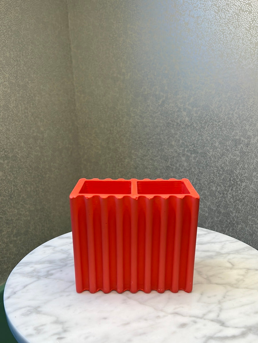 Red Waves Toothbrush Holder No. 3