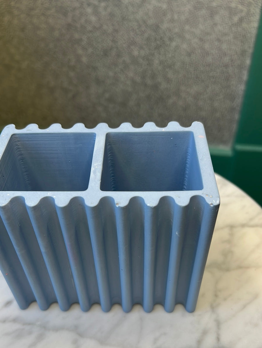 Blue Waves Toothbrush Holder No. 8
