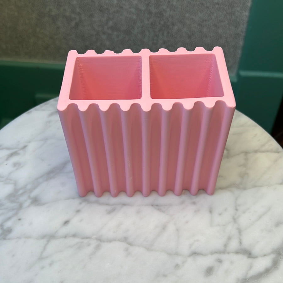 Pink Waves Toothbrush Holder No. 2